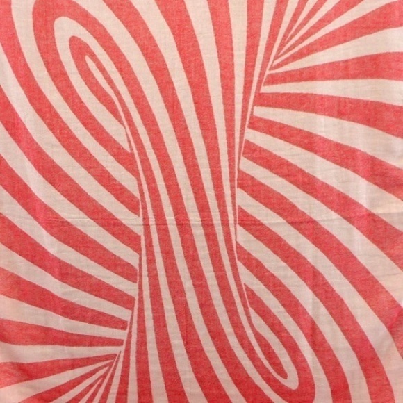 Wonderland 100% Organic Cotton with Eyelash Fringe Alice Red 2 Sides FLiPSiDE - Picture 4 of 10